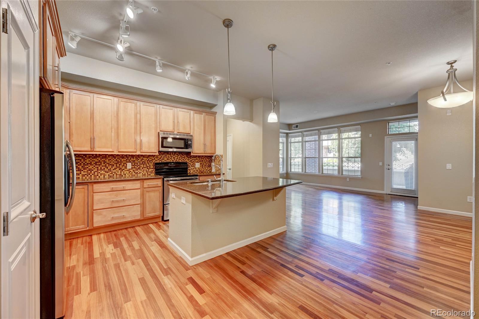 7820 Inverness Blvd #111, Englewood, CO 80112