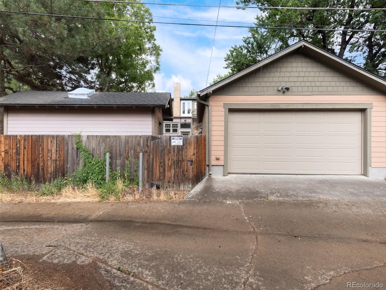 1635 Albion St, Denver, CO 80220