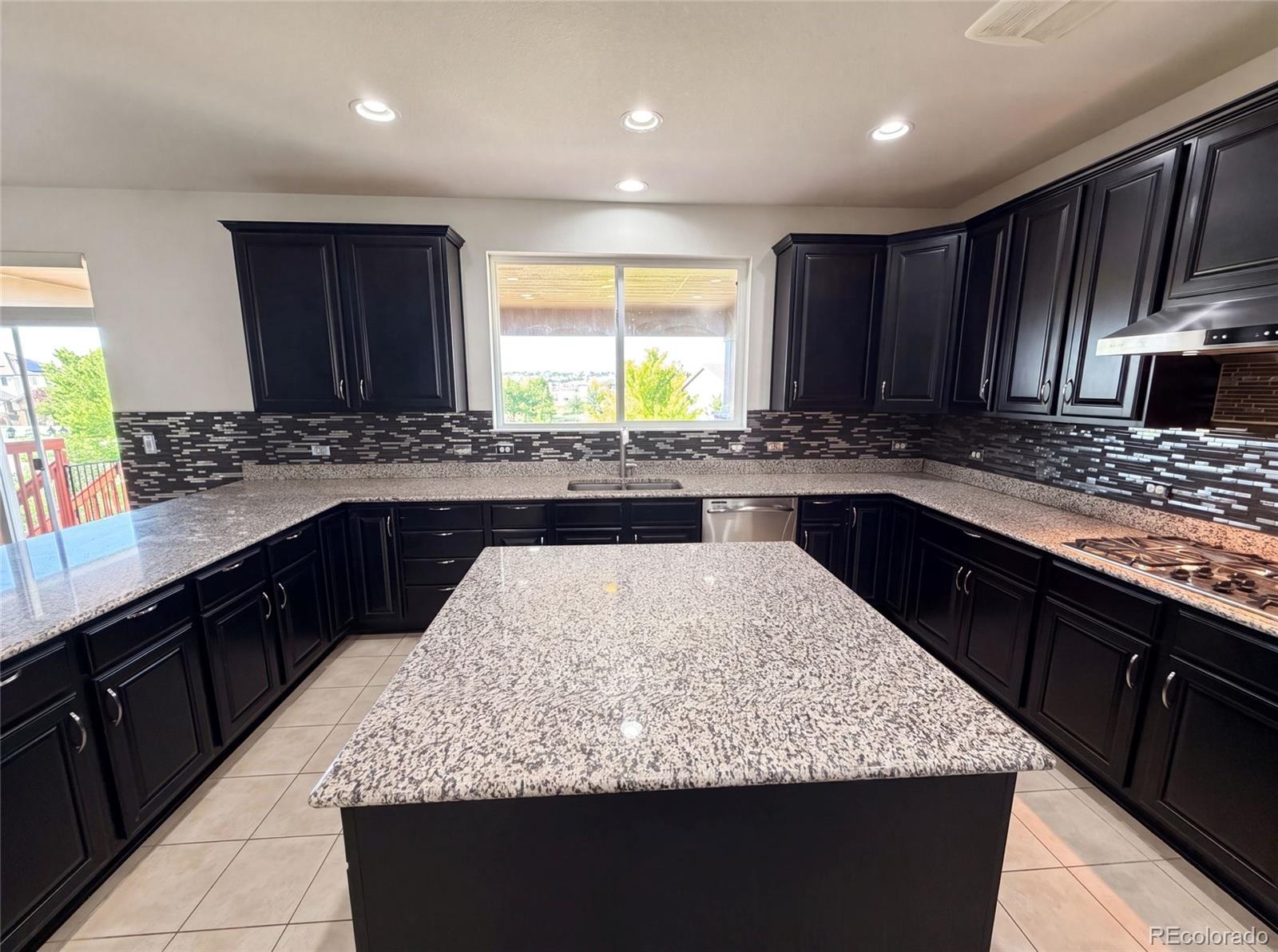 22197 E Easter Cir, Aurora, CO 80016