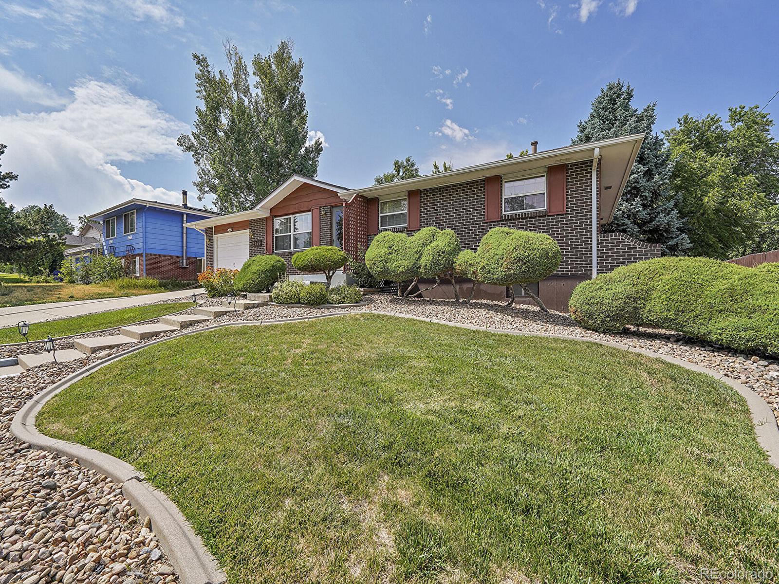 6769 W 70th Ave, Arvada, CO 80003