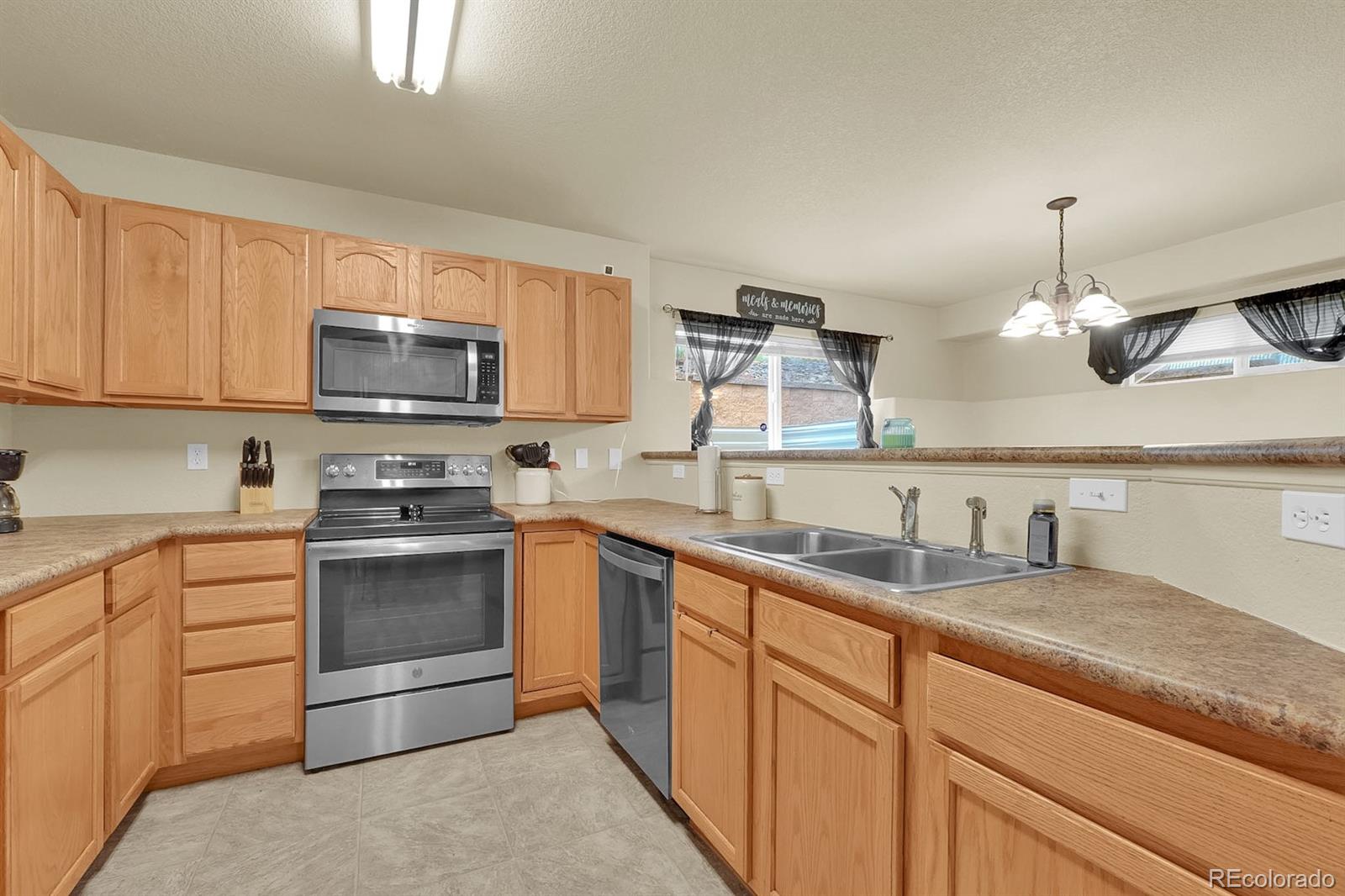 La Salle E 2280, Colorado Springs, CO 80909