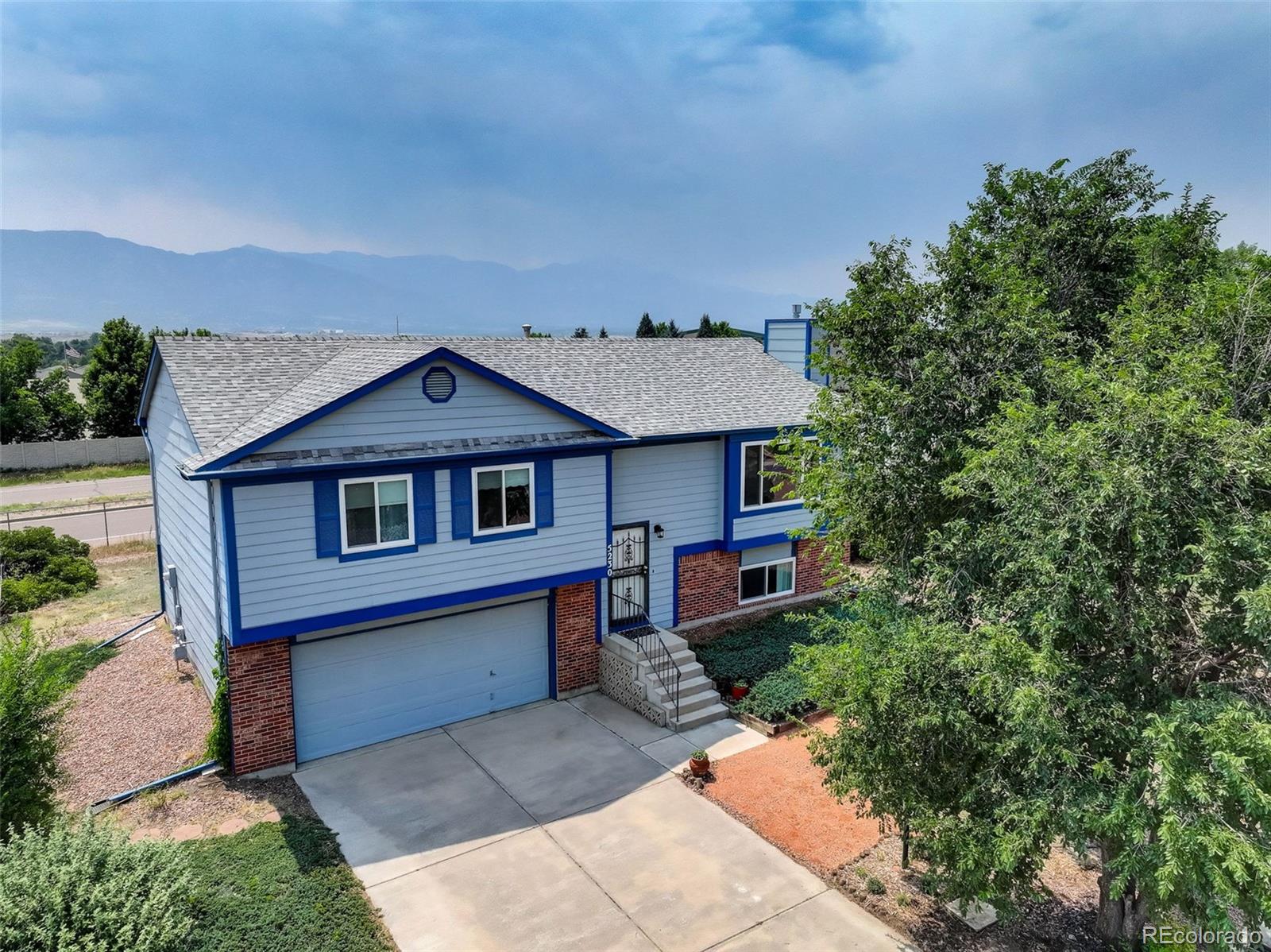 5230 Bradley Cir, Colorado Springs, CO 80911