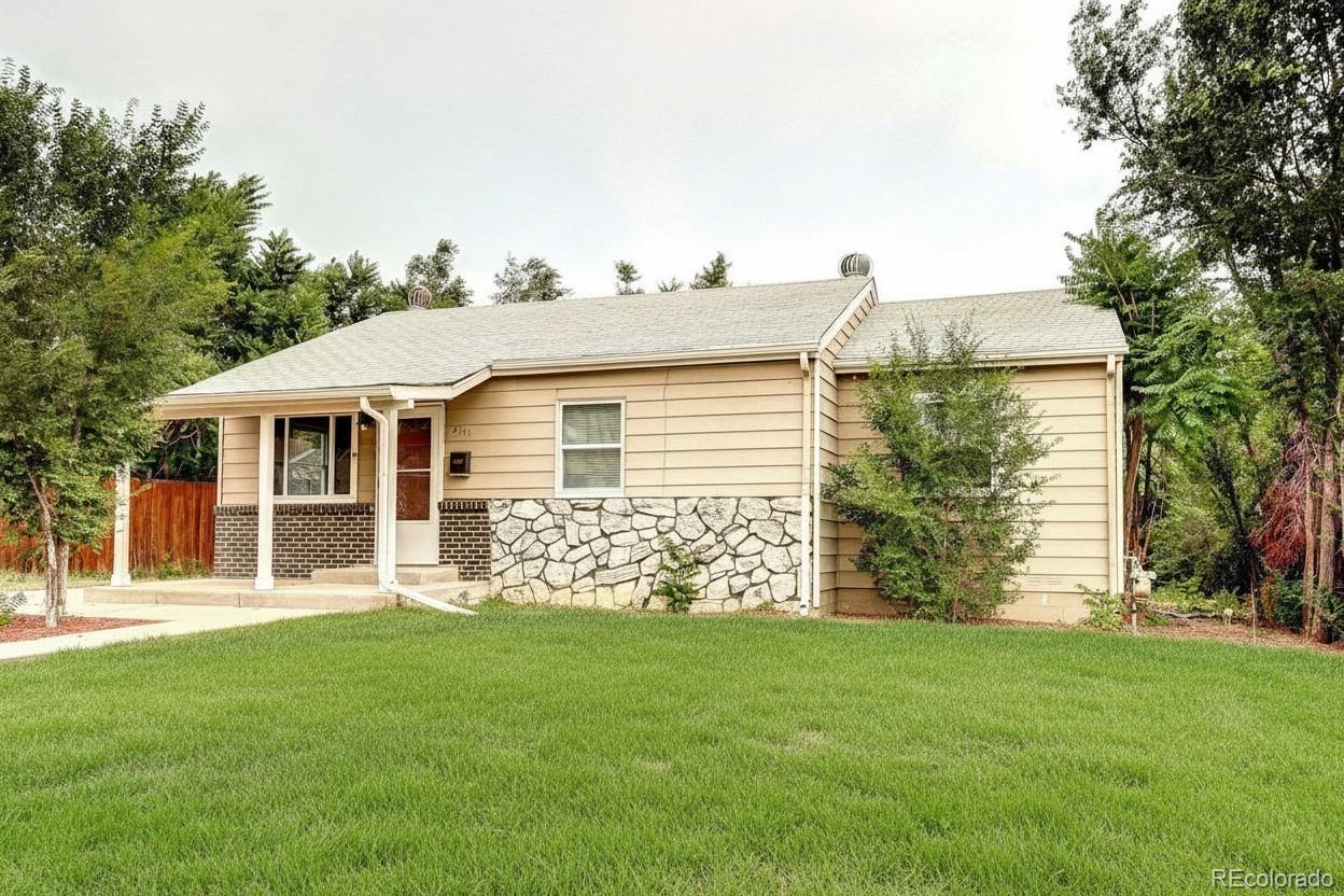 2141 Fir Dr, Thornton, CO 80229