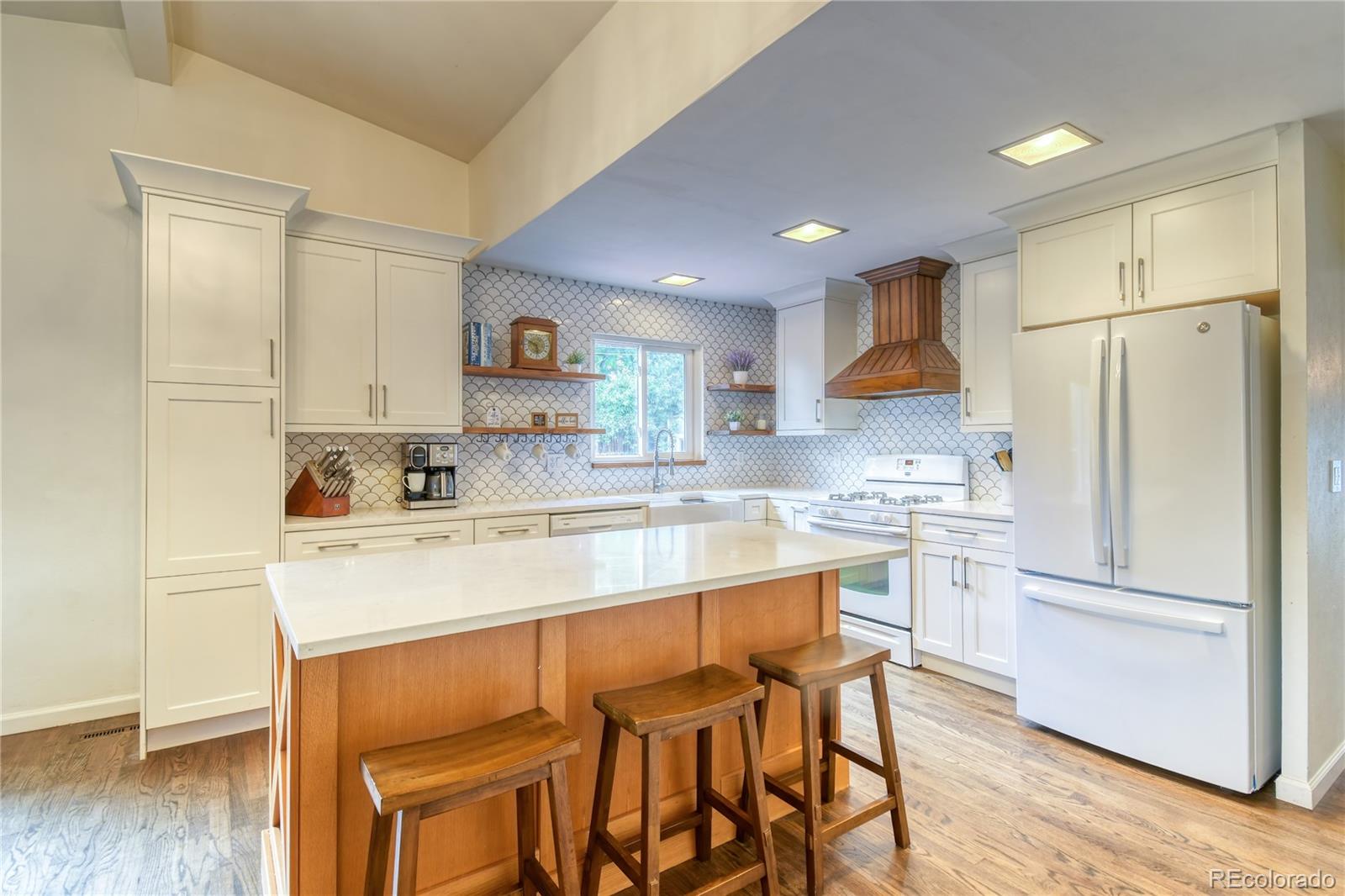 6016 S Bannock St, Littleton, CO 80120