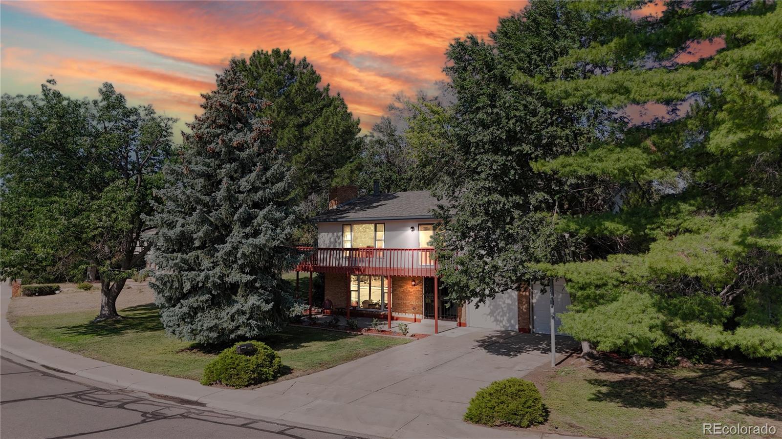 10453 W Arkansas Dr, Lakewood, CO 80232