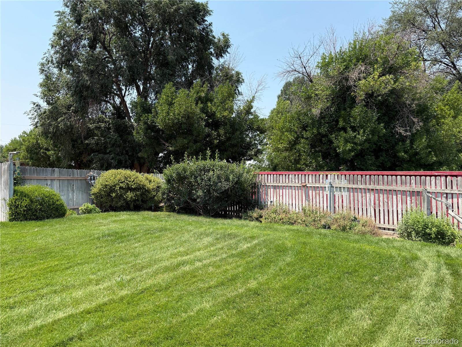 2209 Hillside Rd, Pueblo, CO 81006