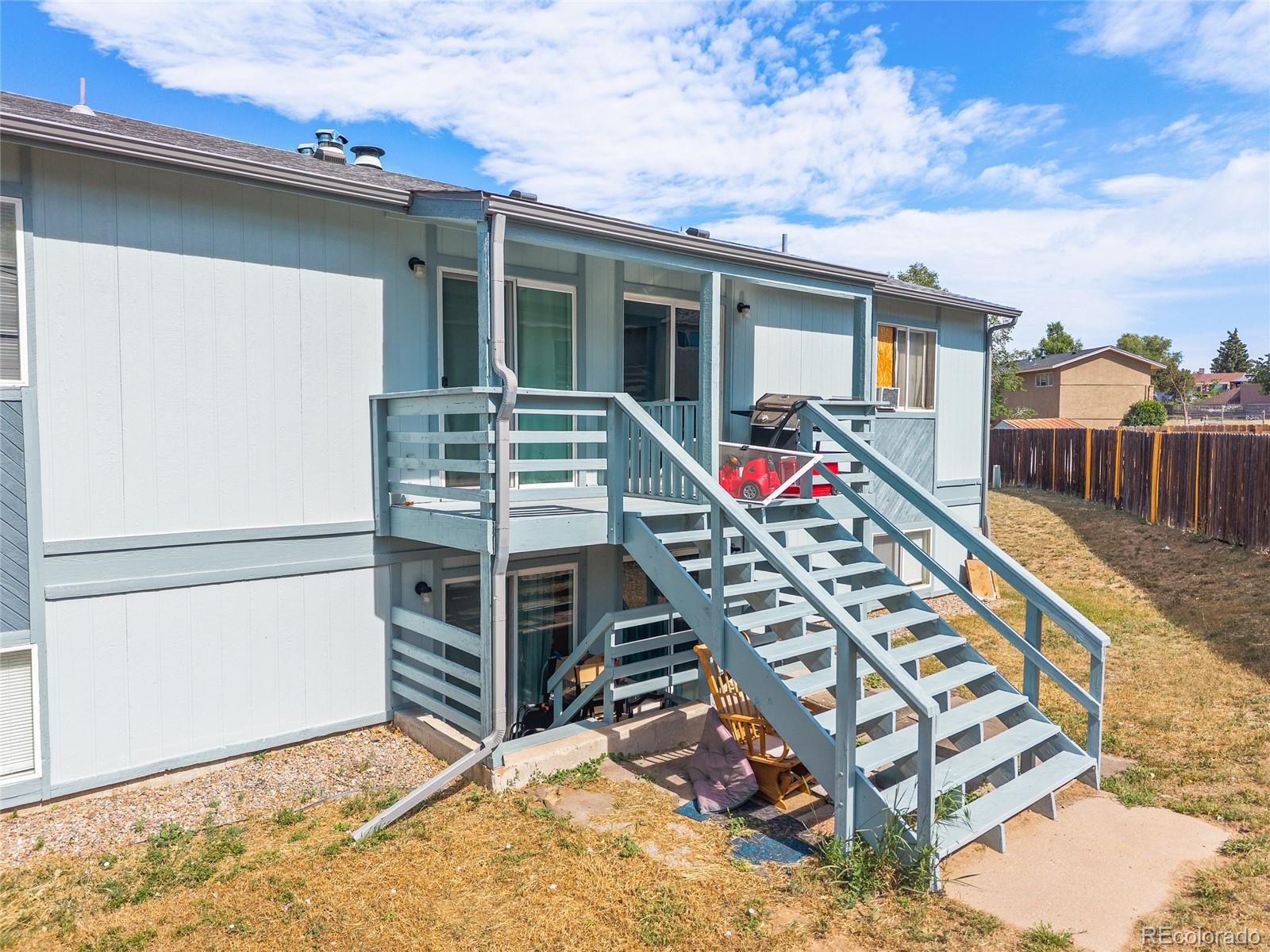 915 Hathaway Dr, Colorado Springs, CO 80915