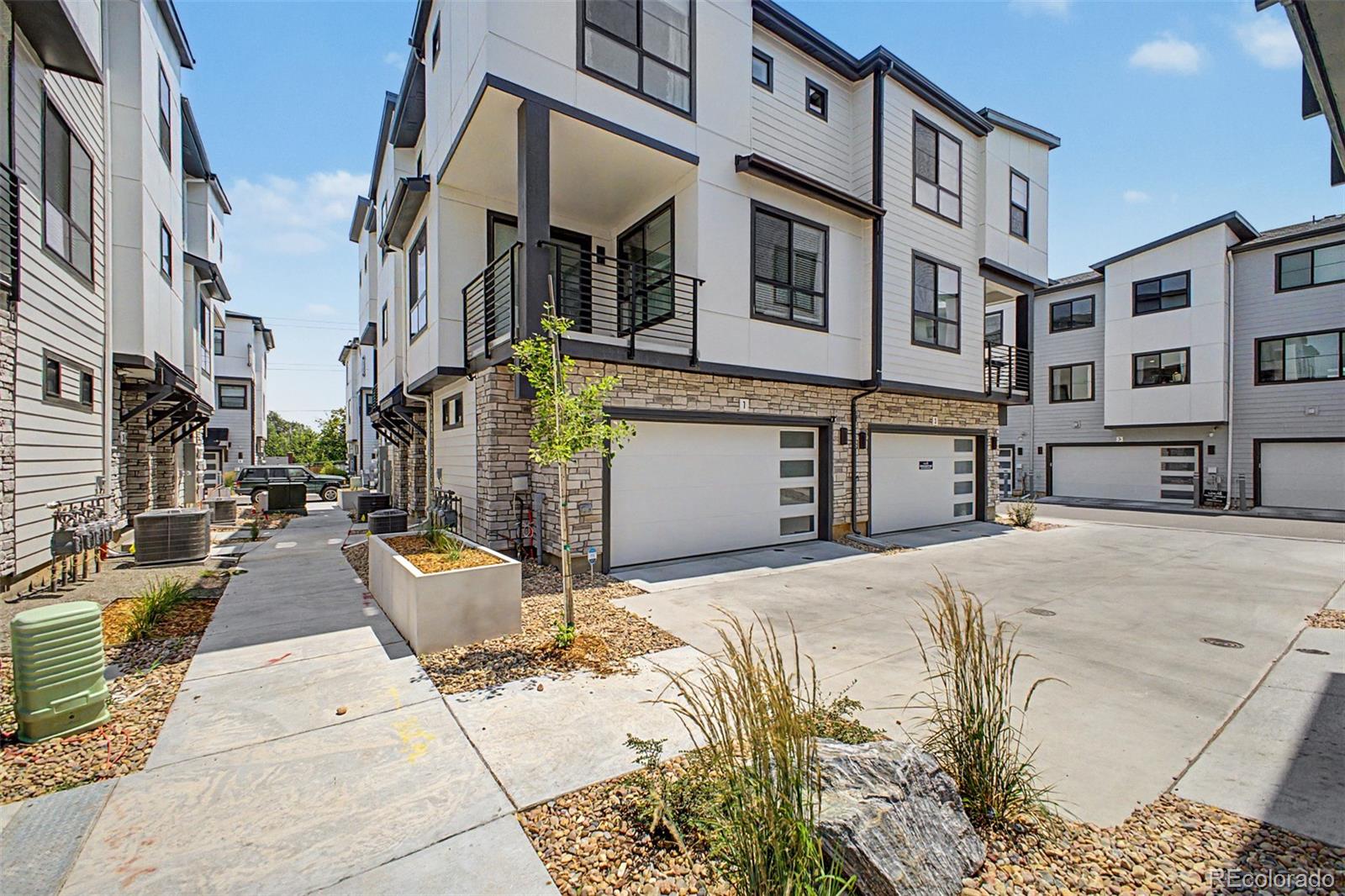 2046 S Holly St #1, Denver, CO 80222