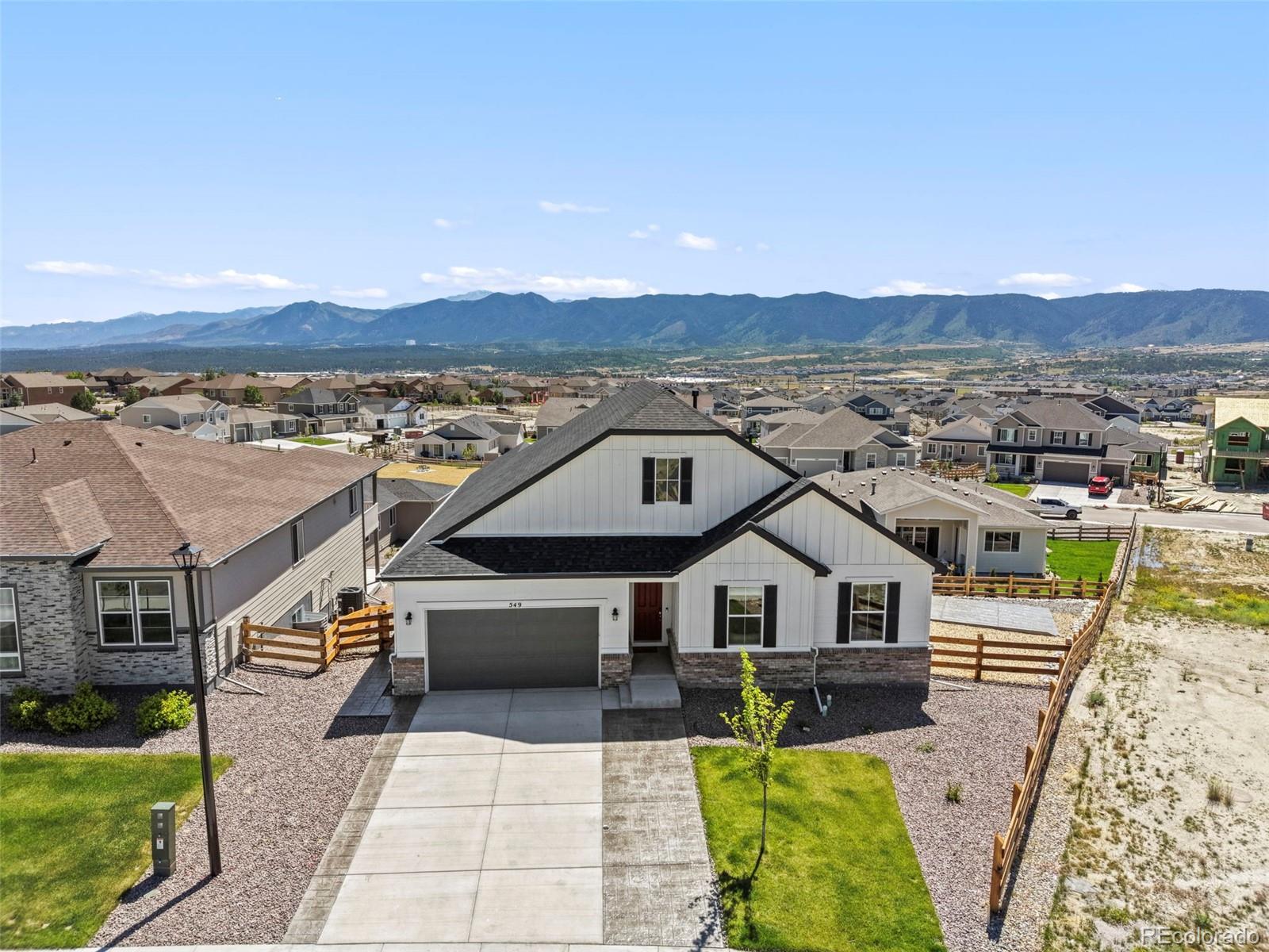 549 Old Grotto Dr, Monument, CO 80132