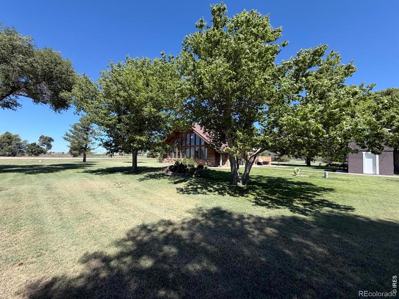 48027 County Road Dd, Arapahoe, CO 80802