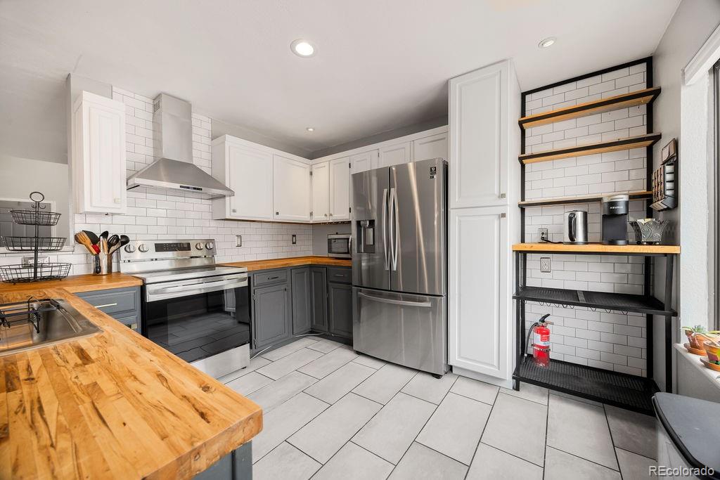 8755 W Cornell Ave #5, Lakewood, CO 80227