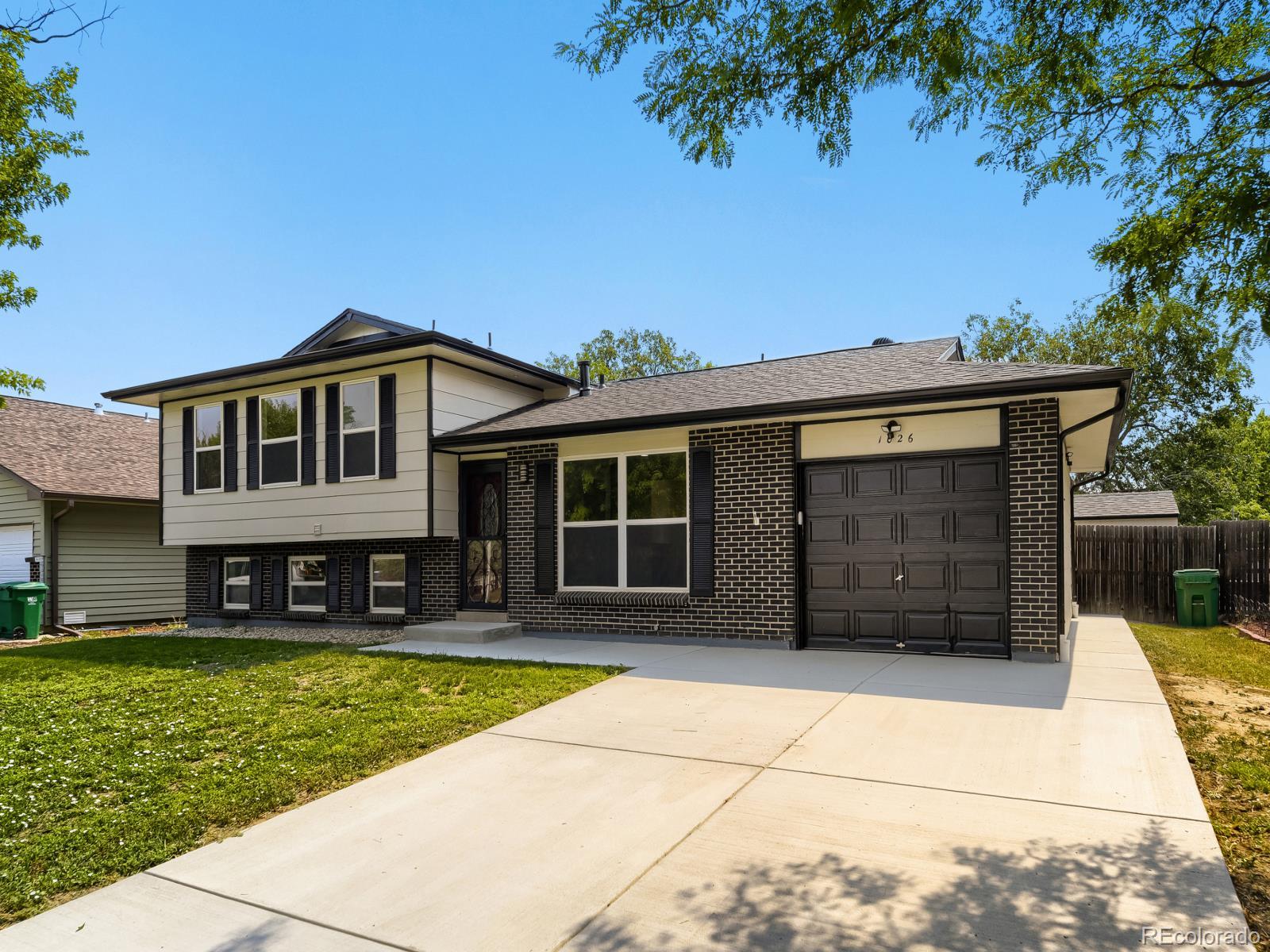 1026 Mobile St, Aurora, CO 80011