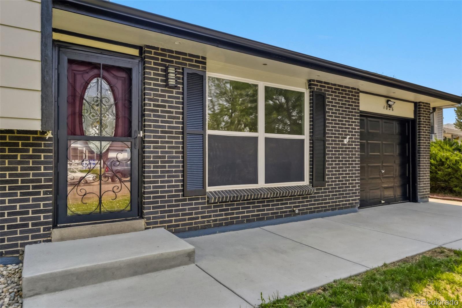 1026 Mobile St, Aurora, CO 80011