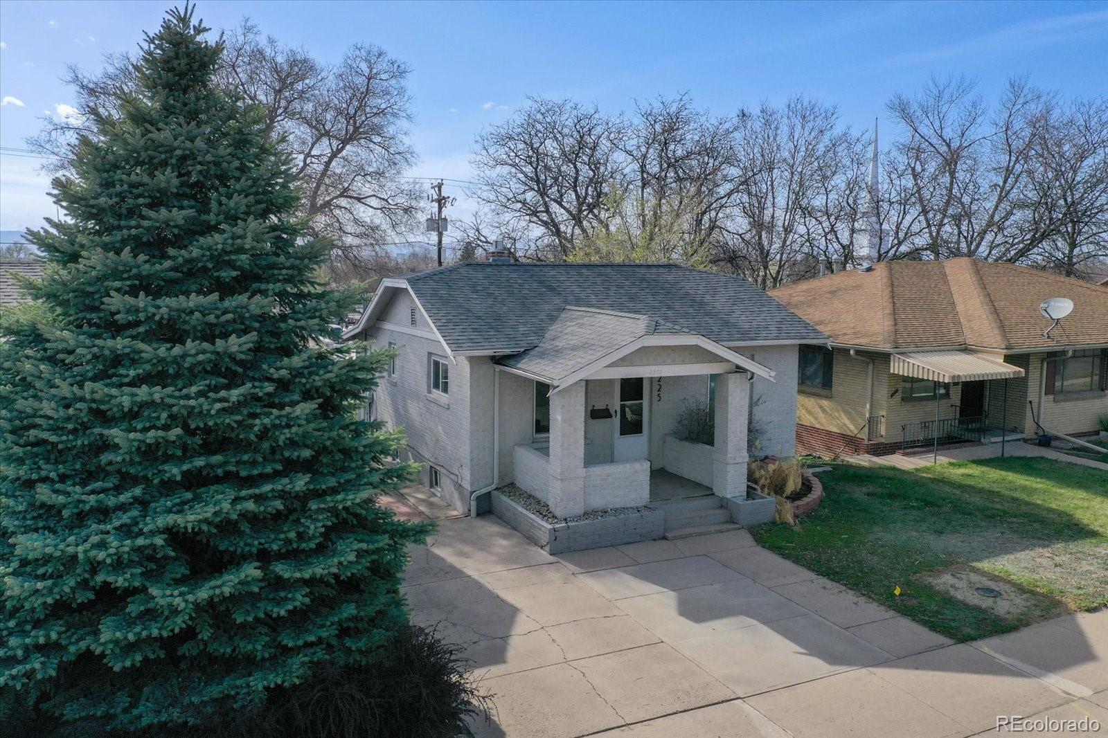 3229 S Lincoln St, Englewood, CO 80113
