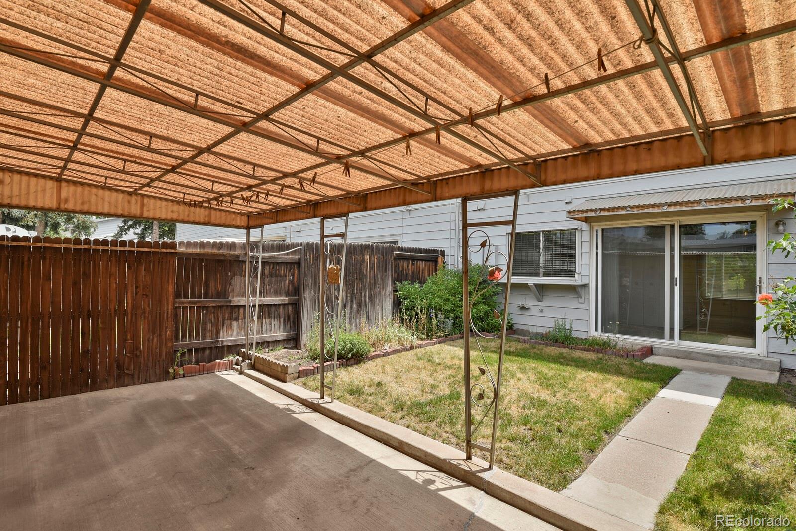 1291 S Troy St, Aurora, CO 80012