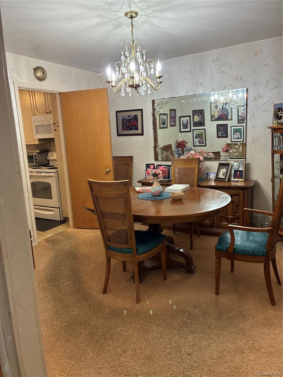 3413 S Akron St, Denver, CO 80231