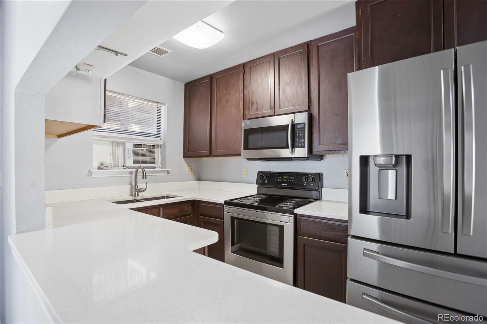 225 E 8th Ave #F6, Longmont, CO 80504