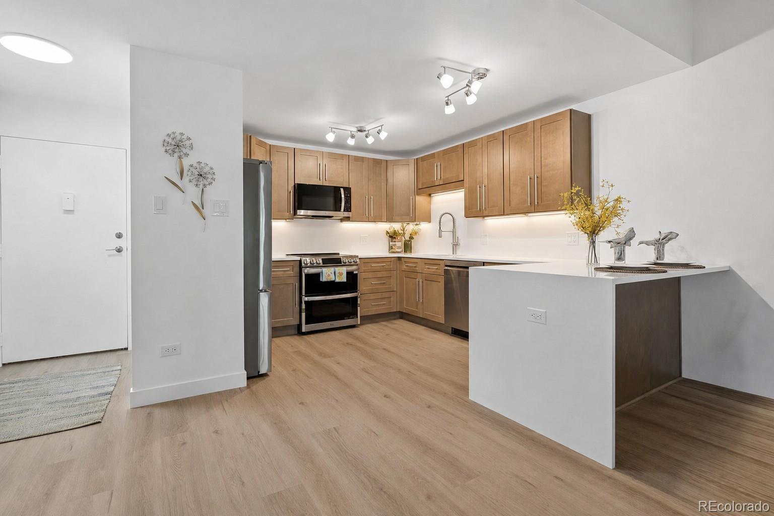 615 S Alton Way #10D, Denver, CO 80247