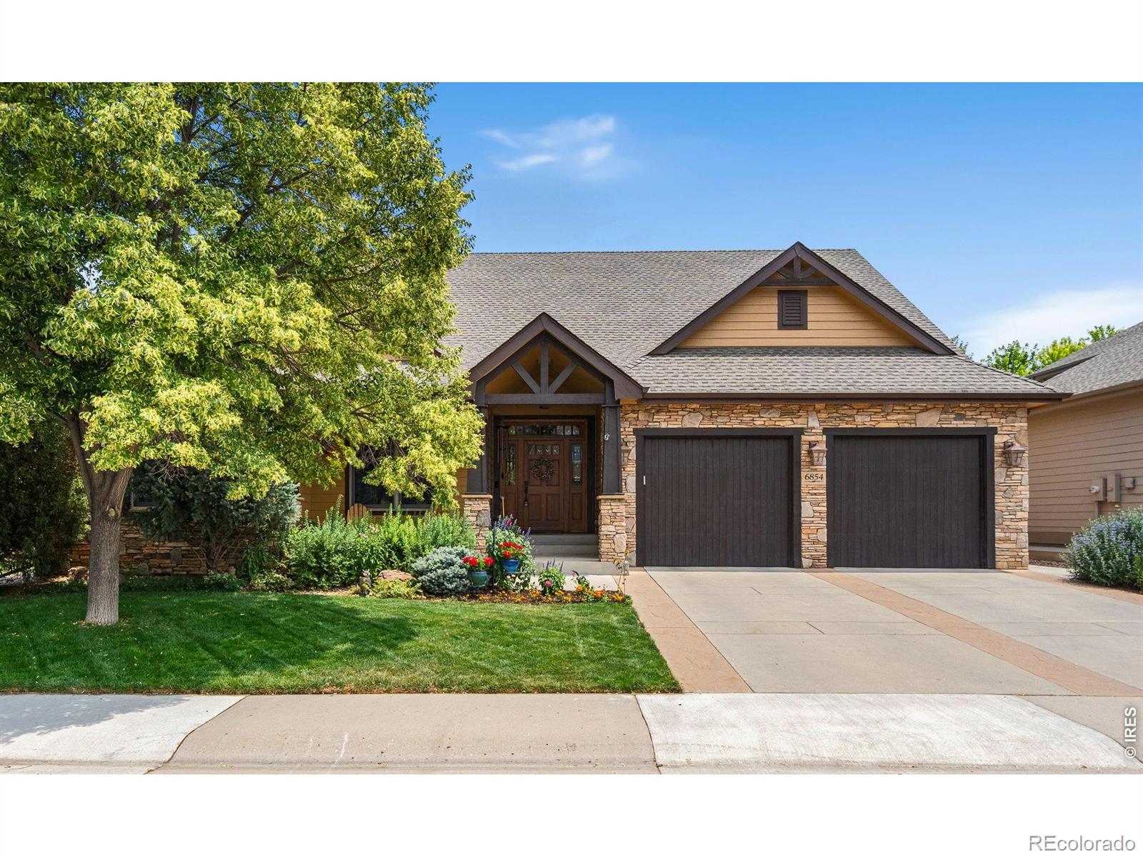 6854 Pumpkin Ridge Dr, Windsor, CO 80550