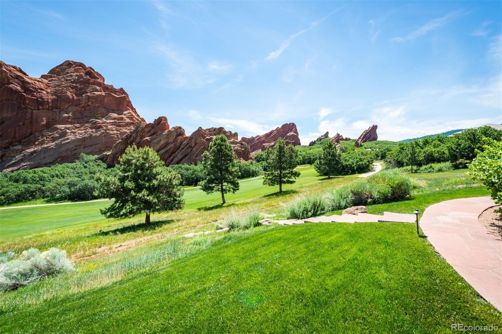 9568 Middle Fork St, Littleton, CO 80125