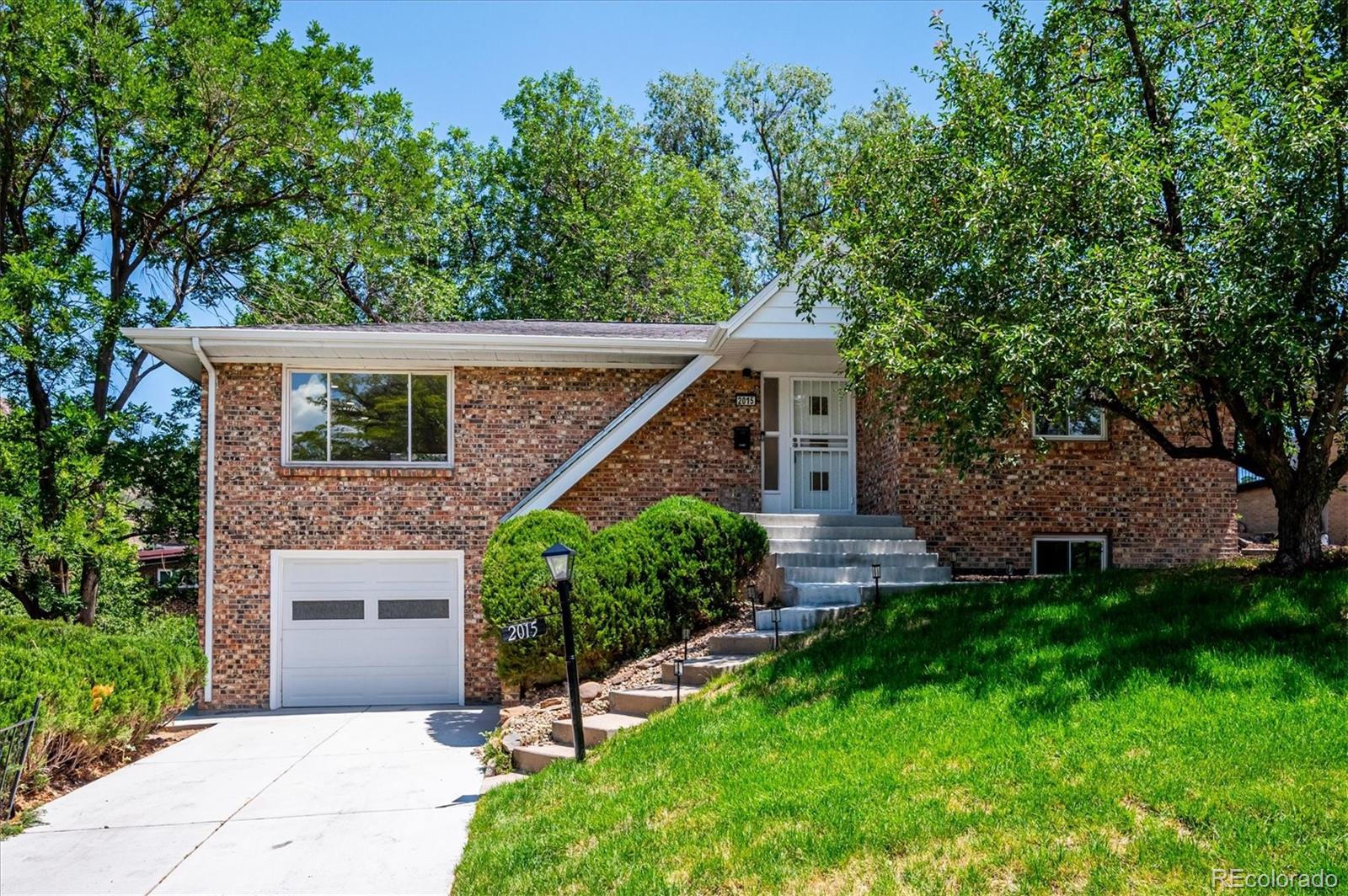 2015 Arapahoe St, Golden, CO 80401