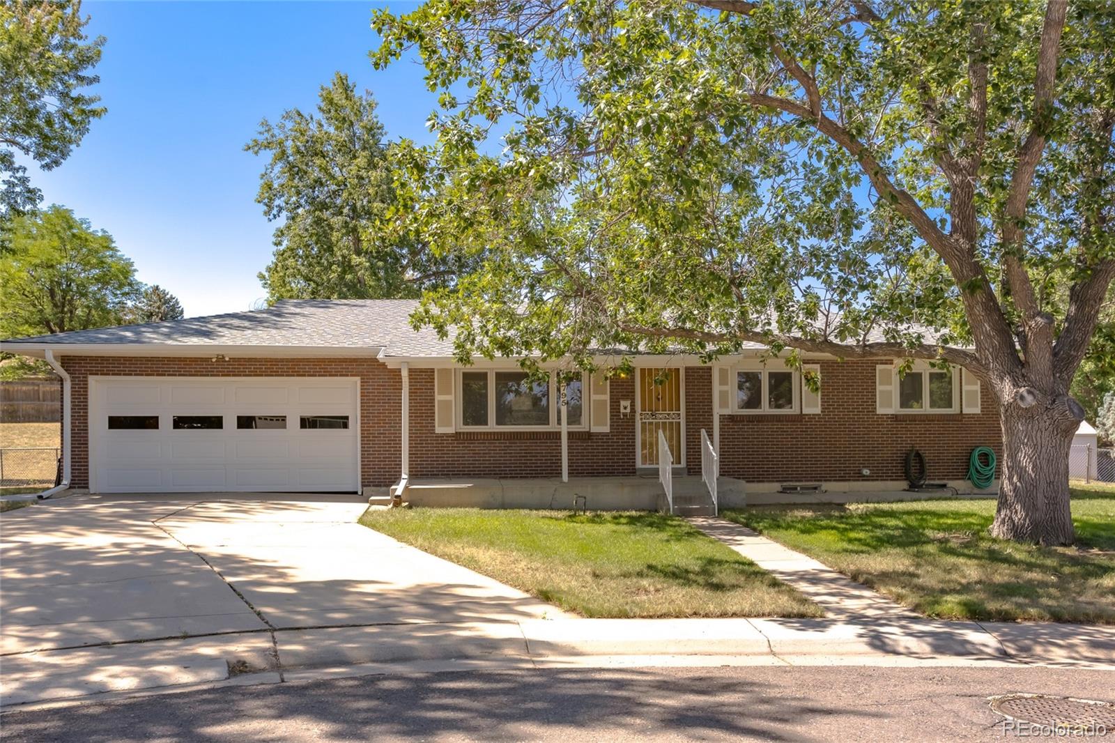 3795 S Uinta Ct, Denver, CO 80237