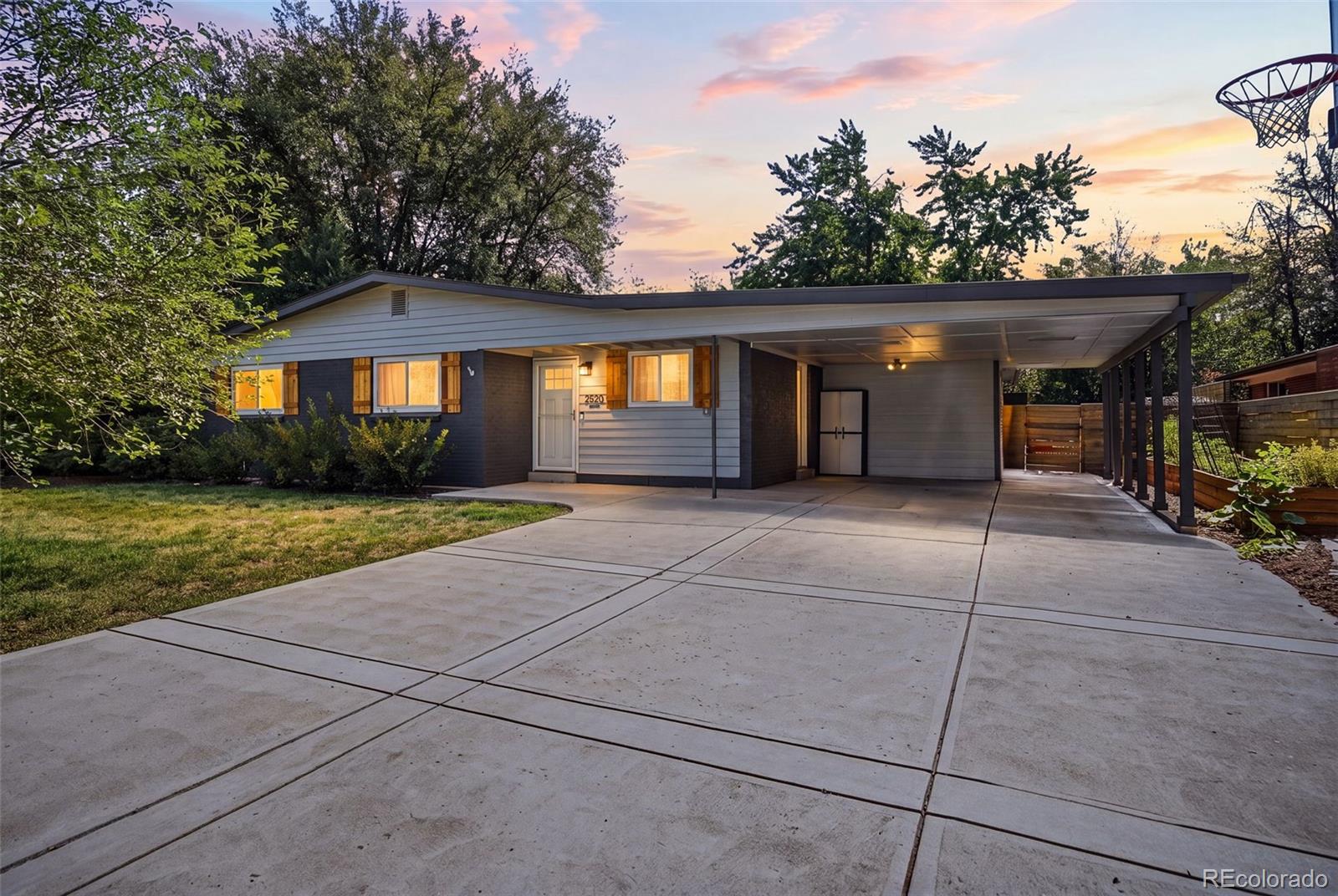 2520 Carr Ct, Lakewood, CO 80215