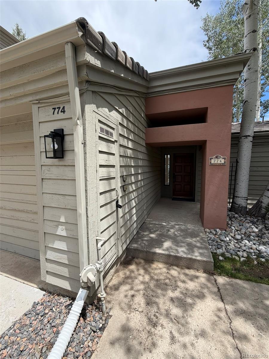 774 Ridgeside Dr, Golden, CO 80401