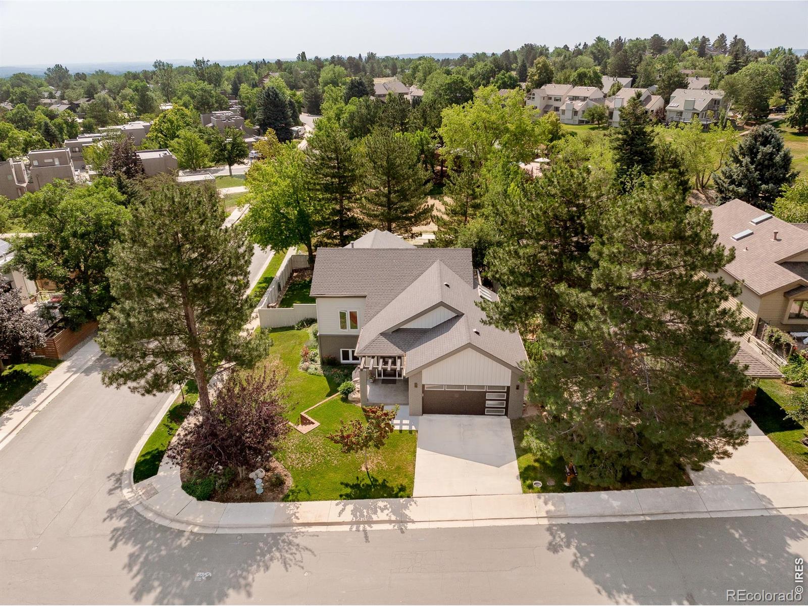 3958 Promontory Ct, Boulder, CO 80304