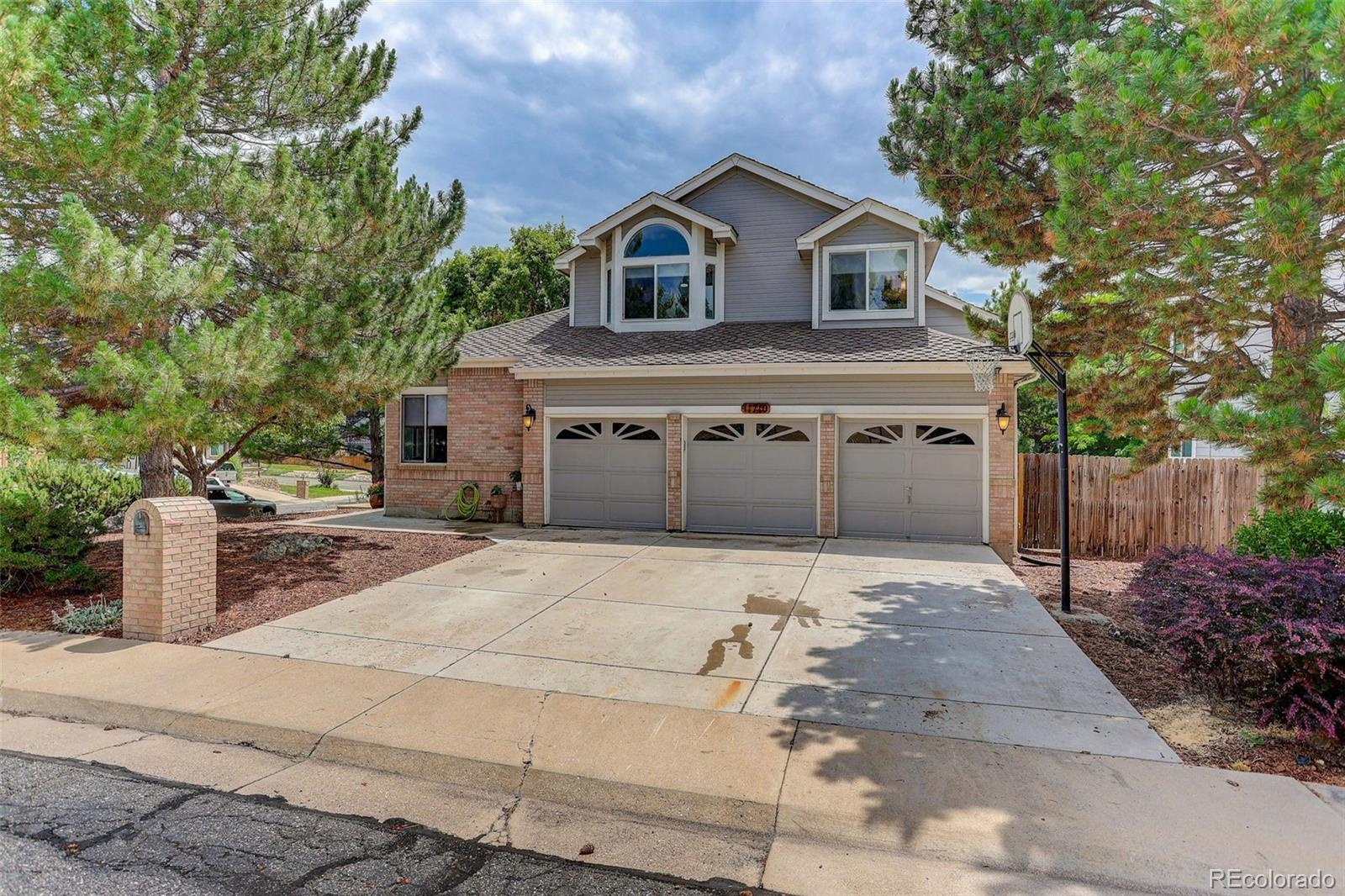 11710 W 75th Dr, Arvada, CO 80005