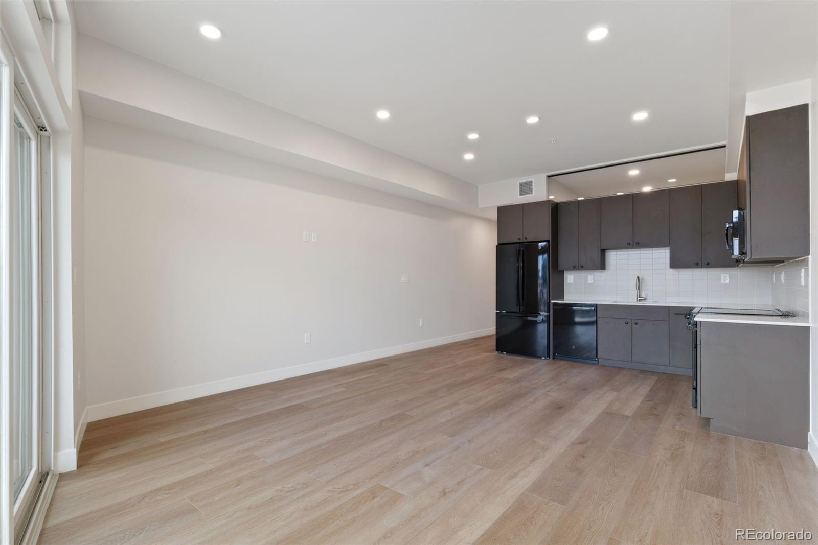 1643 Boulder St #208, Denver, CO 80211