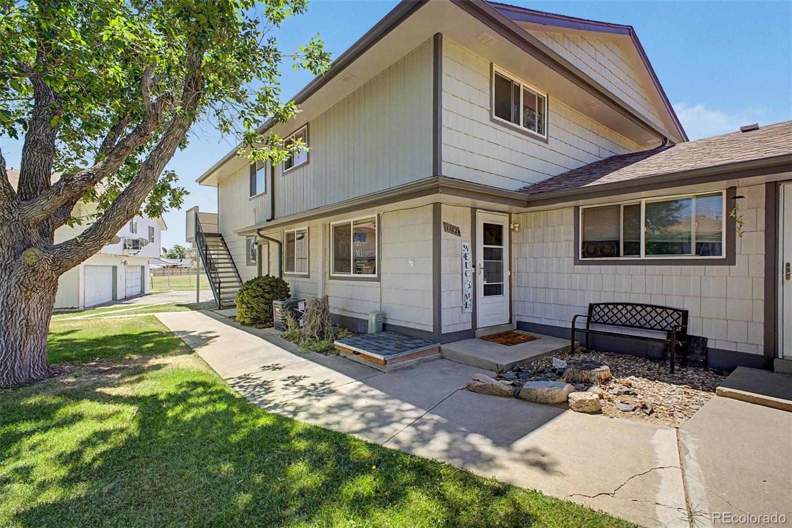 1182 S Eagle Cir #B, Aurora, CO 80012