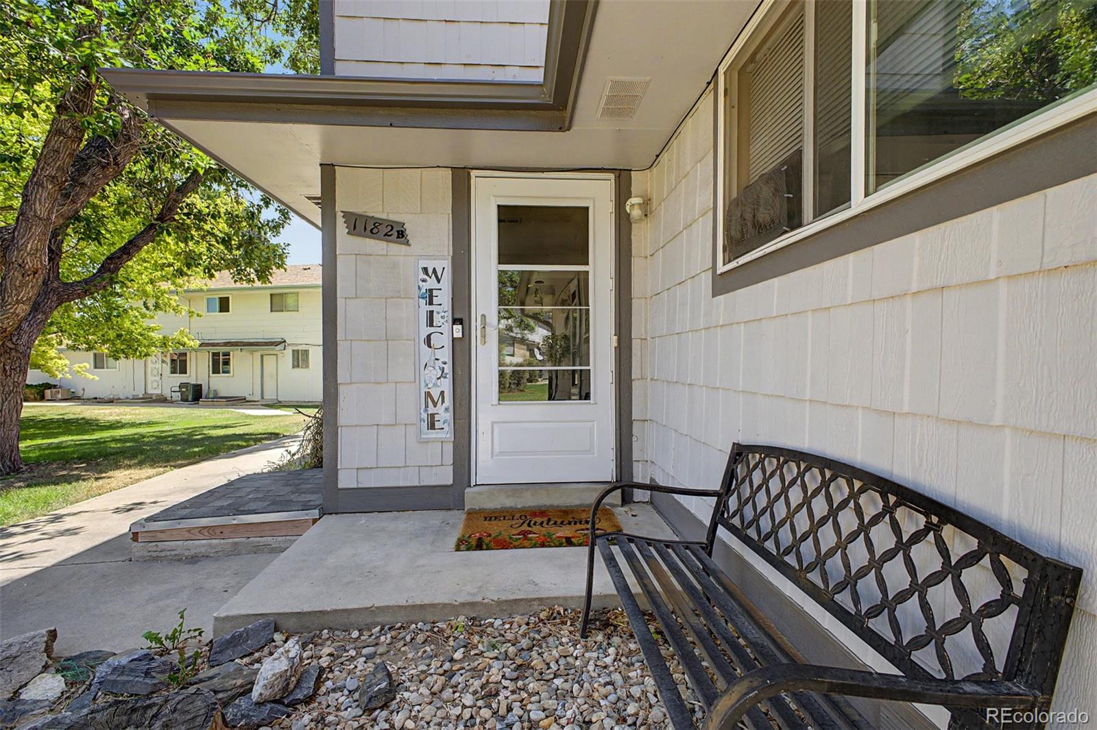 1182 S Eagle Cir #B, Aurora, CO 80012