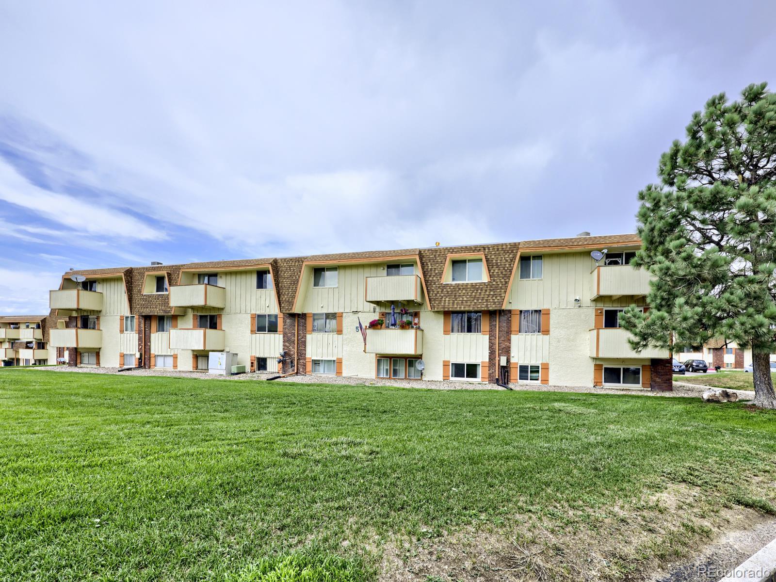 10211 Ura Ln #5-303, Denver, CO 80260