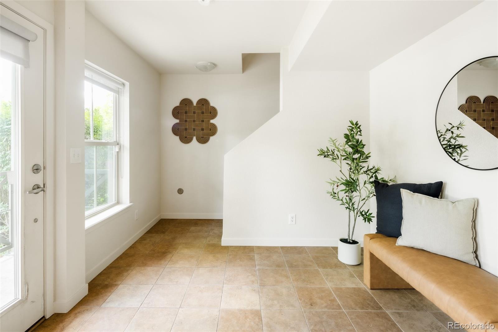 2889 Syracuse Ct, Denver, CO 80238
