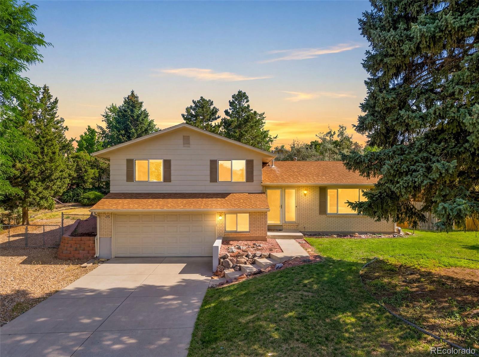 7017 S Quince Cir, Centennial, CO 80112