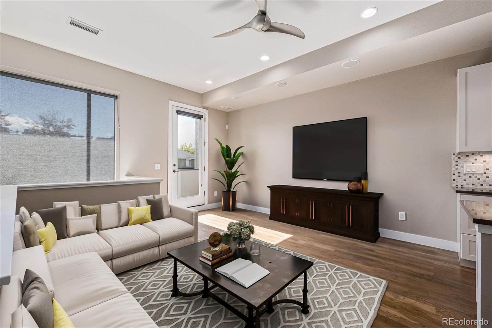 3265 W 17th Ave, Denver, CO 80204