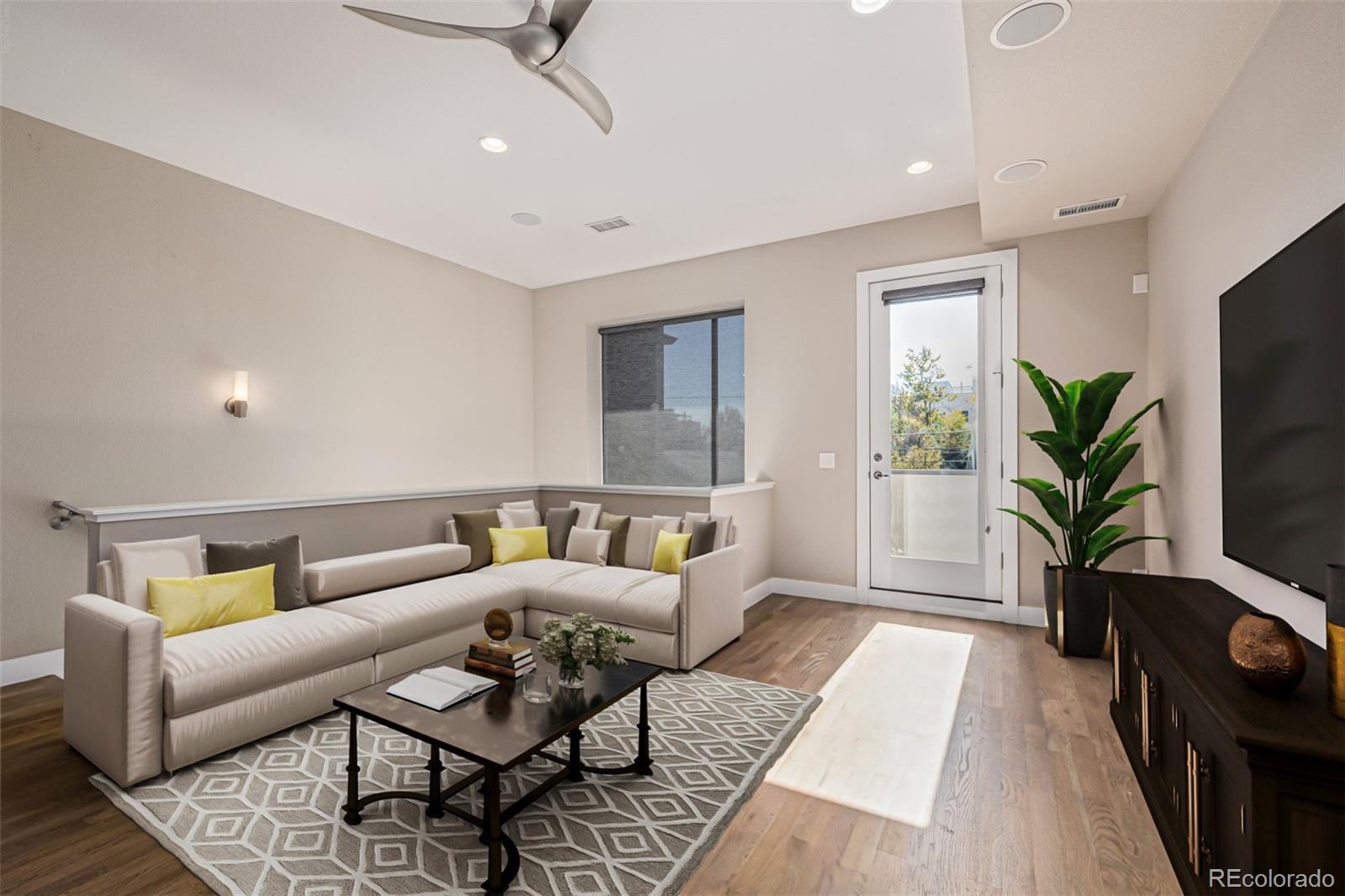 3265 W 17th Ave, Denver, CO 80204