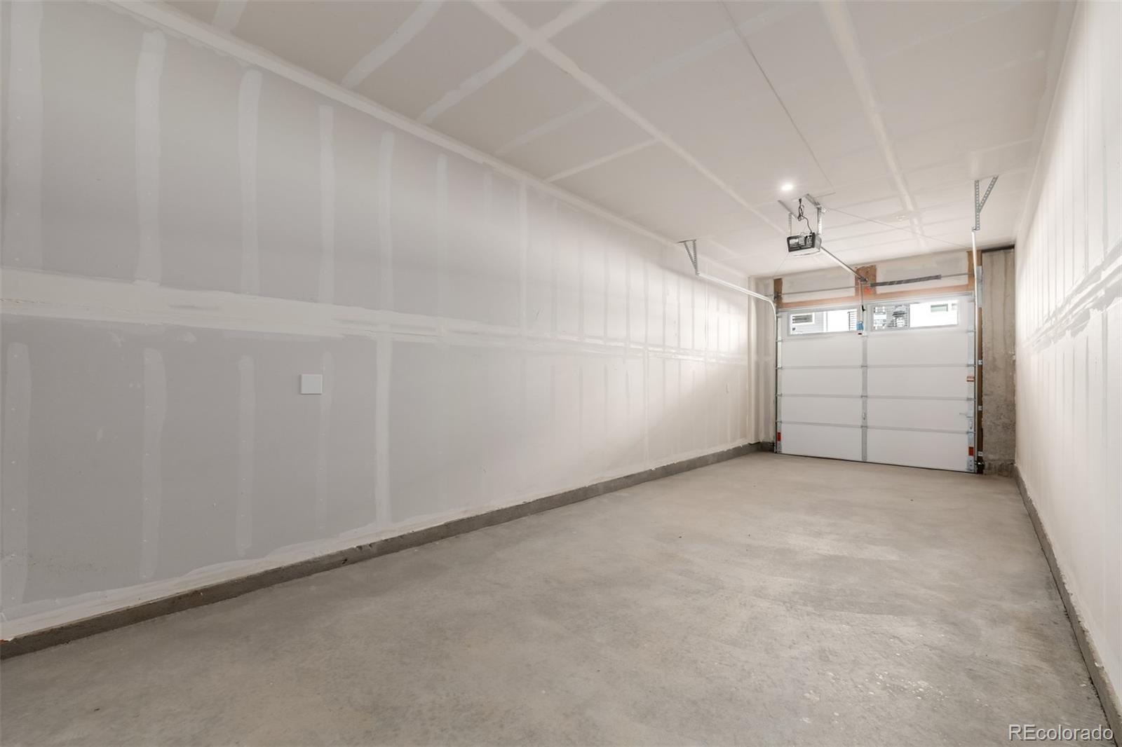 6153 N Ceylon St #106, Denver, CO 80249
