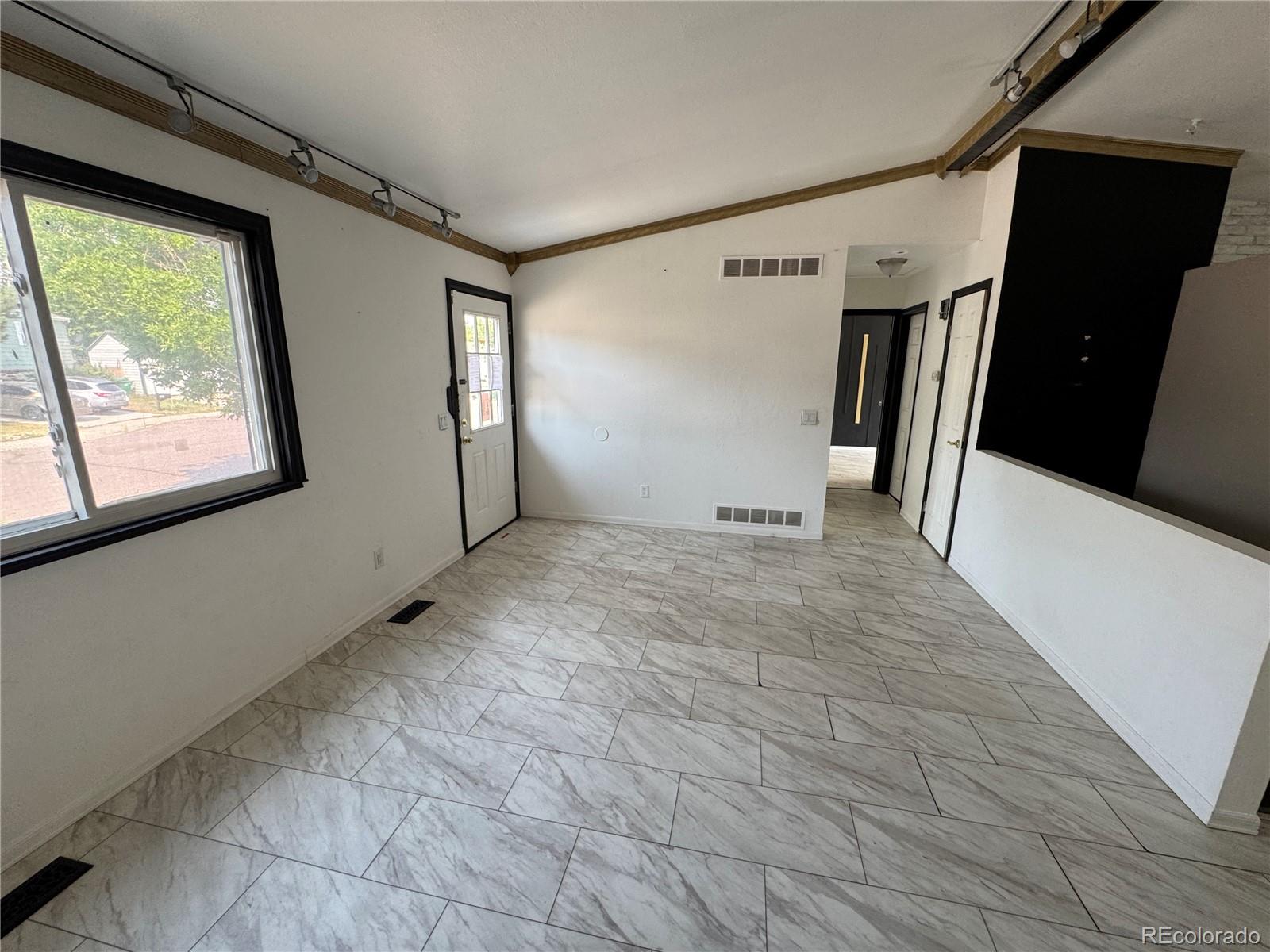 4252 S Quintero Way, Aurora, CO 80013