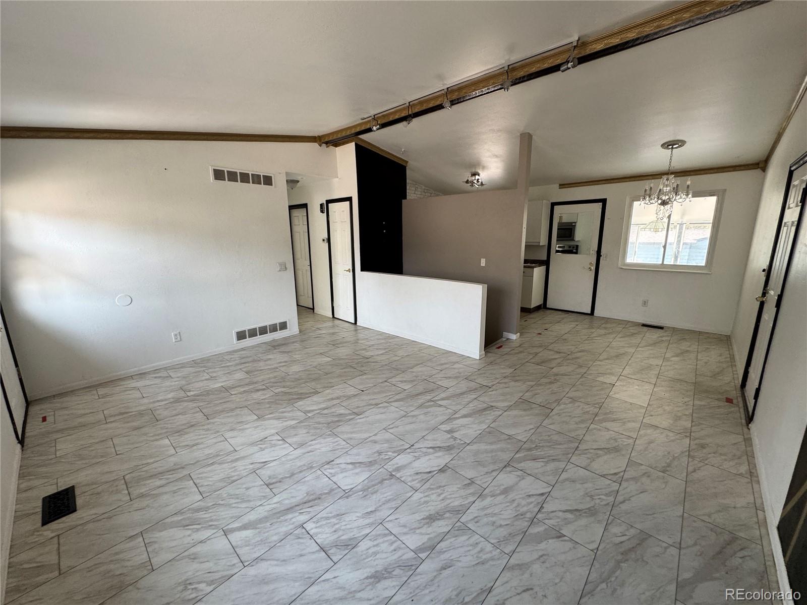 4252 S Quintero Way, Aurora, CO 80013