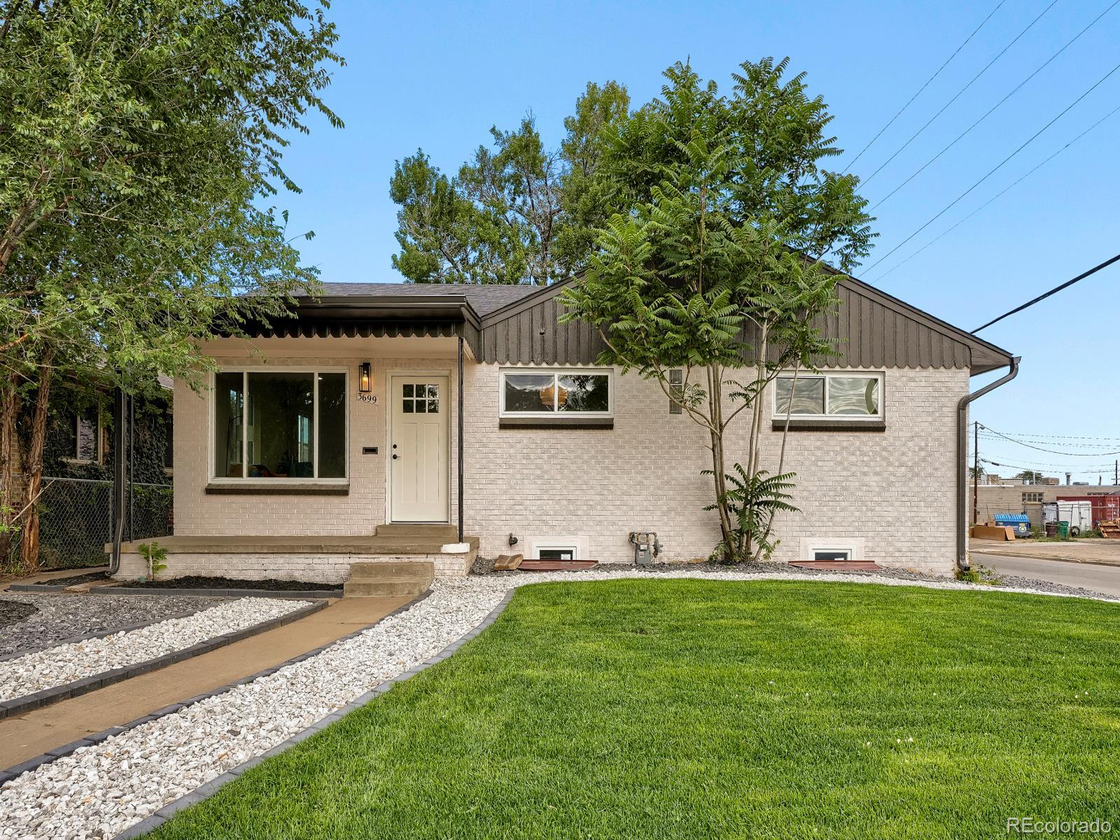 3699 Grape St, Denver, CO 80207