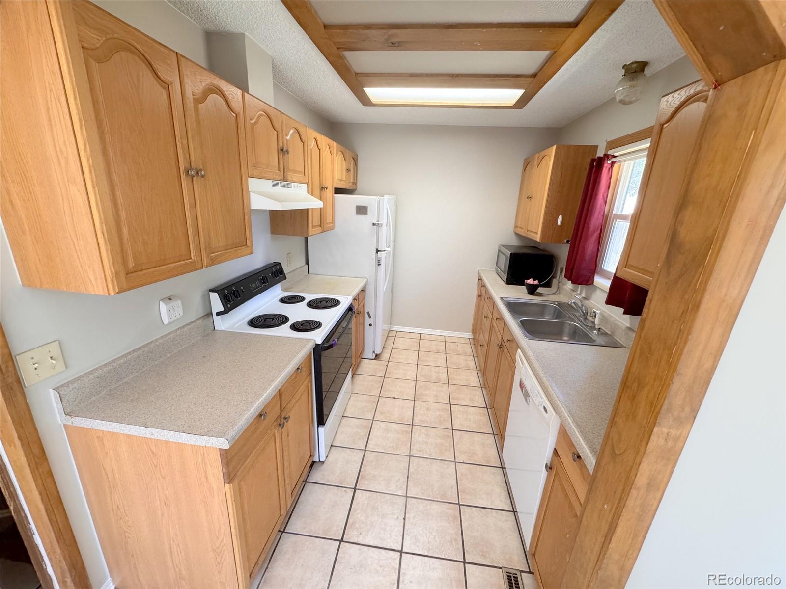 8674 Bluegrass Cir, Parker, CO 80134