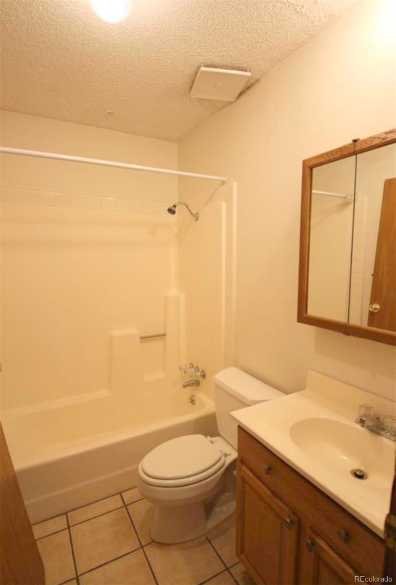 8674 Bluegrass Cir, Parker, CO 80134