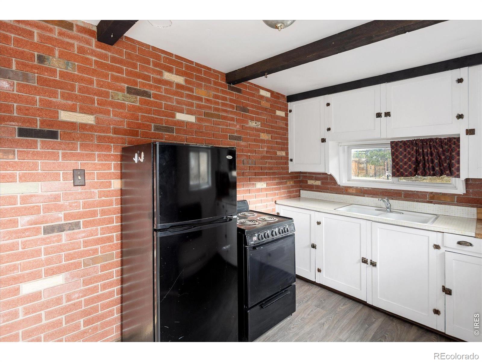 133 Black Bear Trl, Golden, CO 80403
