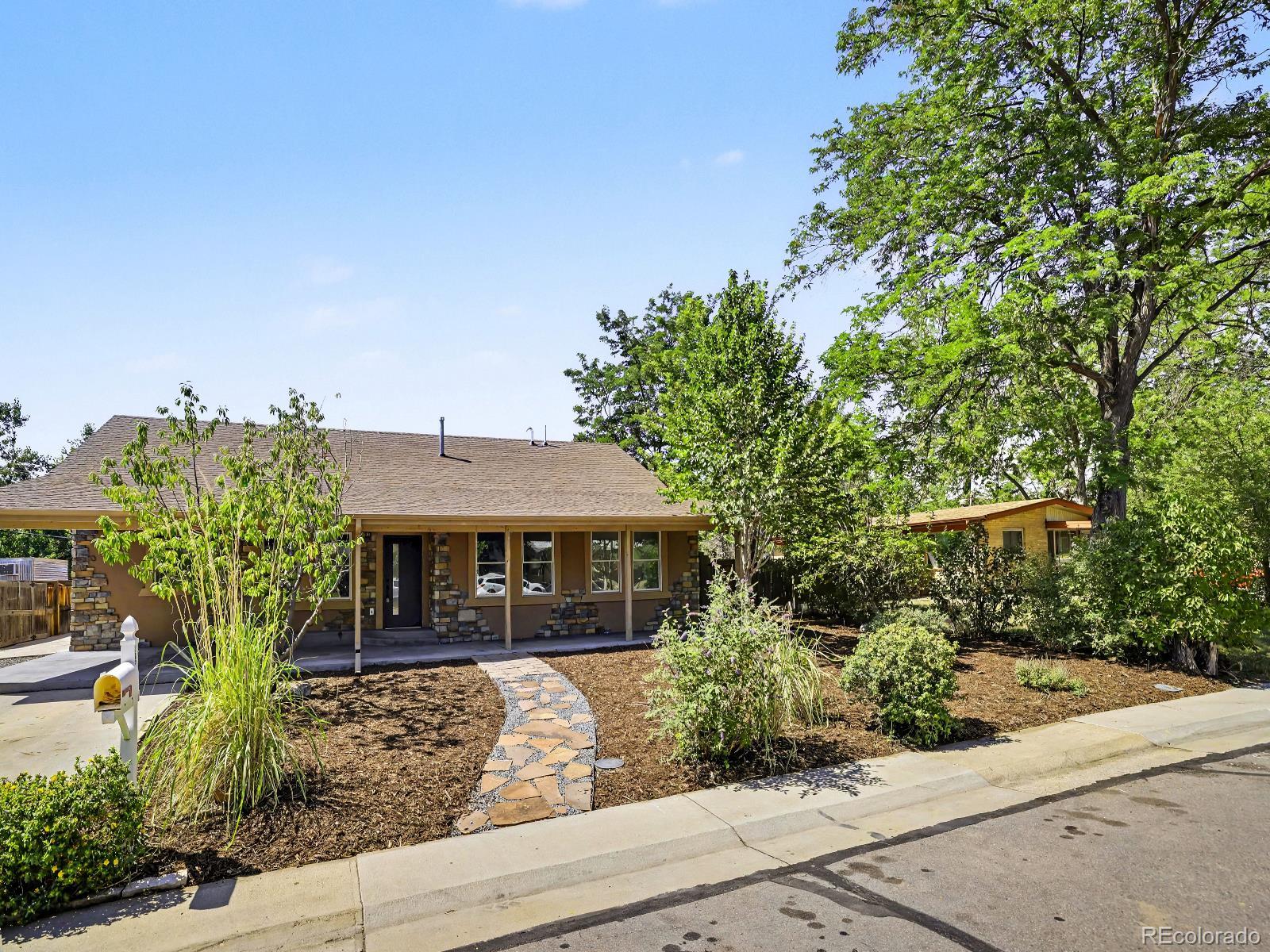 10240 W 16th Ave, Lakewood, CO 80215