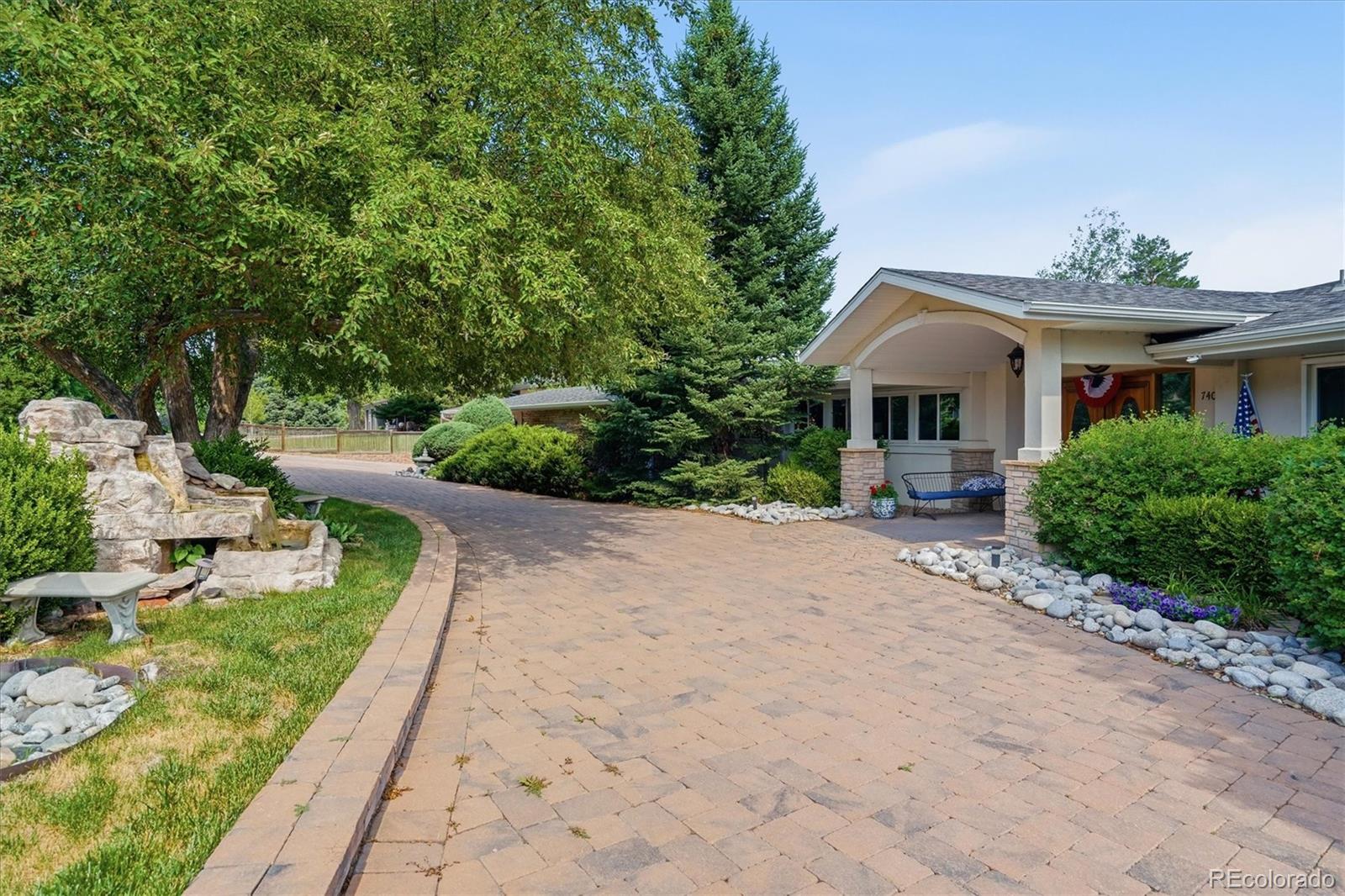 7400 W Radcliff Ave, Littleton, CO 80123