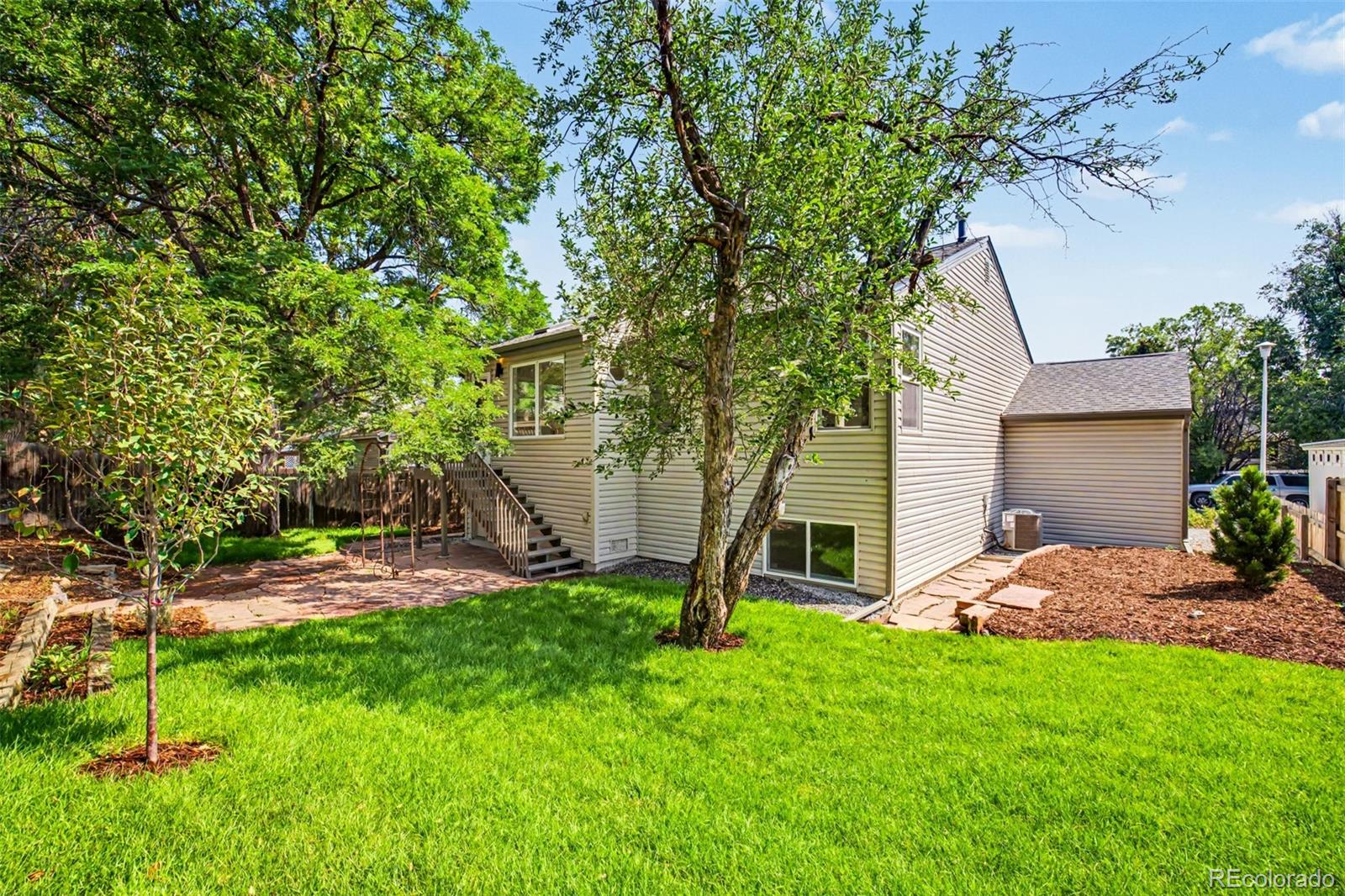 7483 Benton St, Arvada, CO 80003