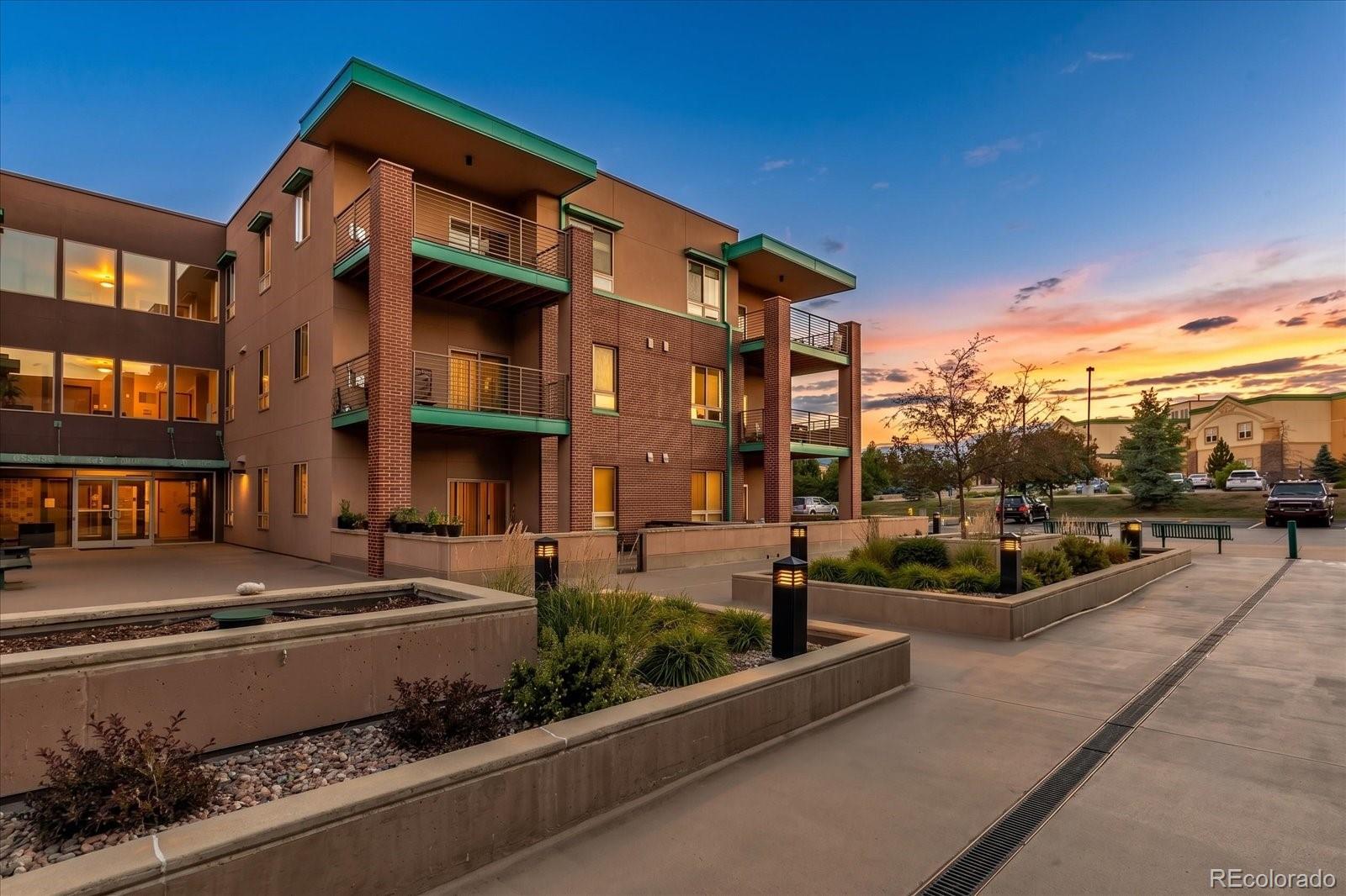 1053 W Century Dr #310, Louisville, CO 80027
