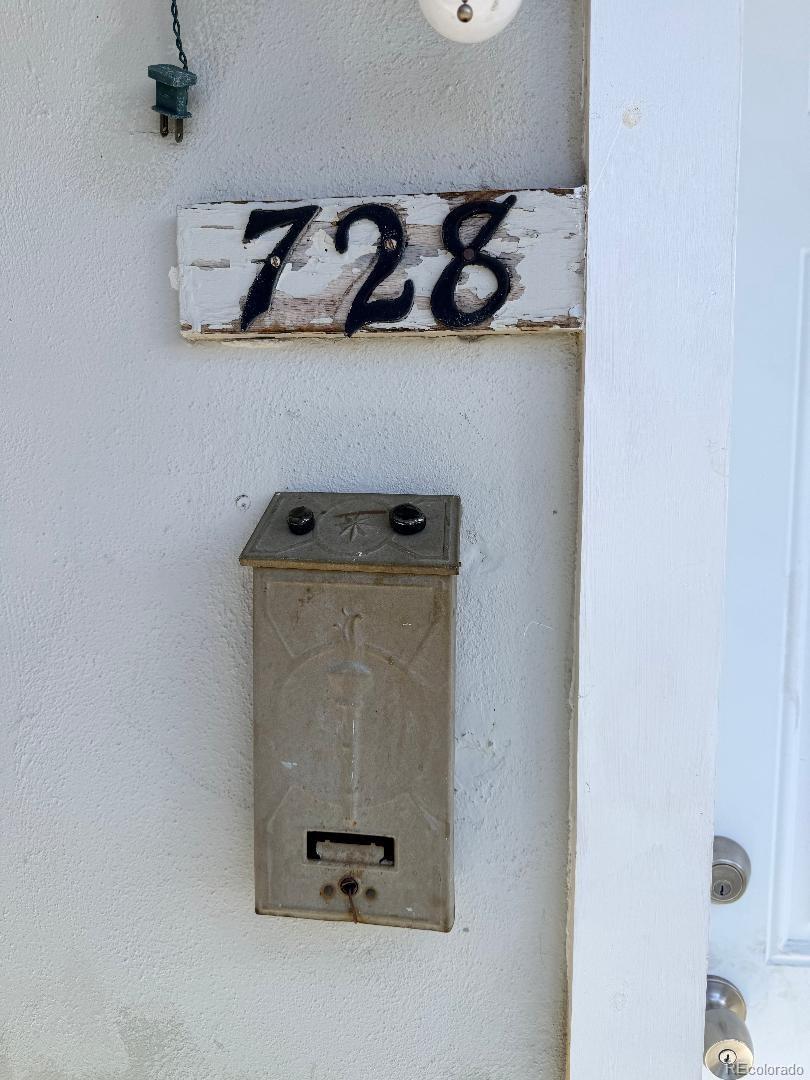 728 Emporia St, Aurora, CO 80010